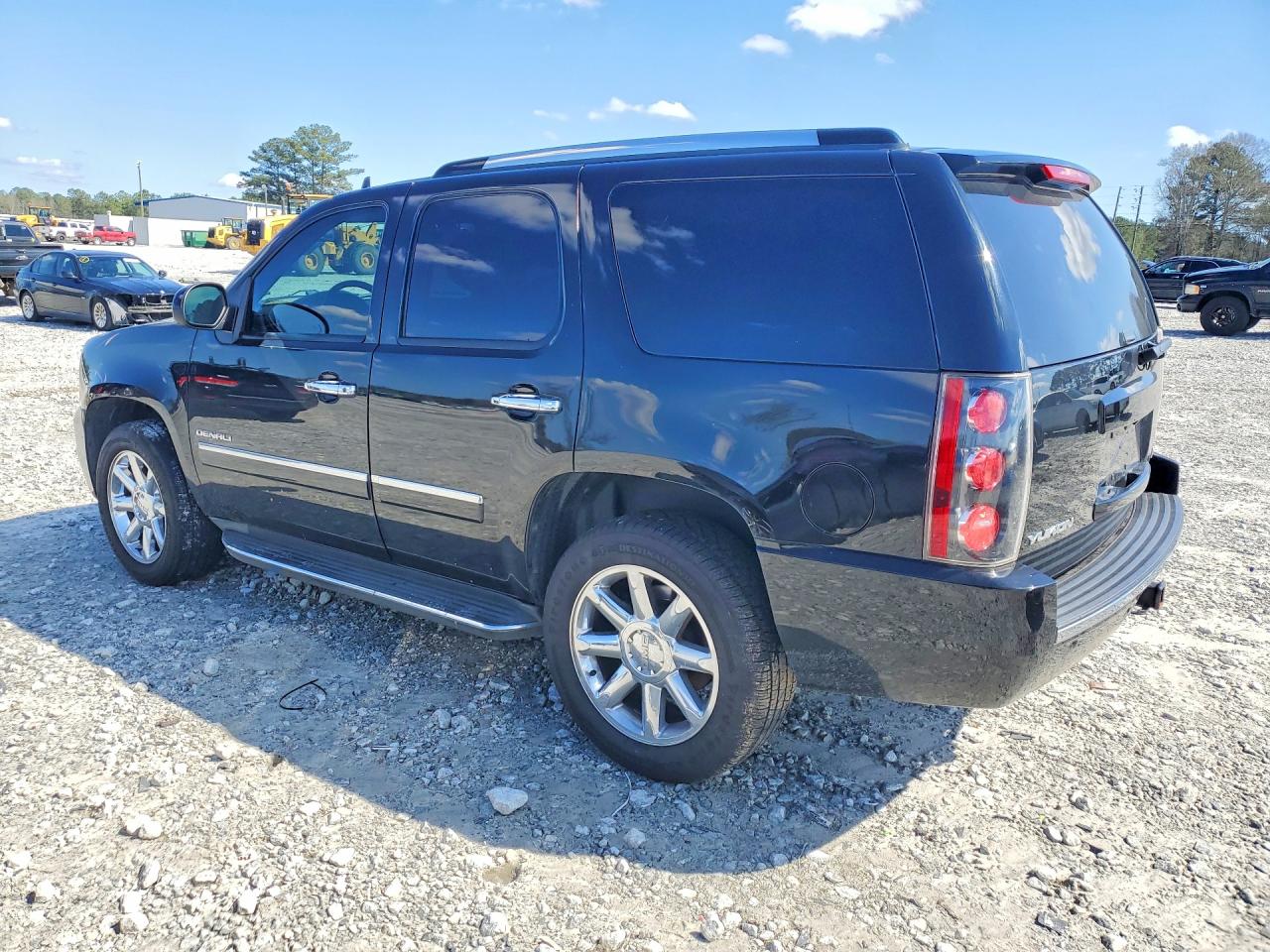 GMC YUKON DENALI